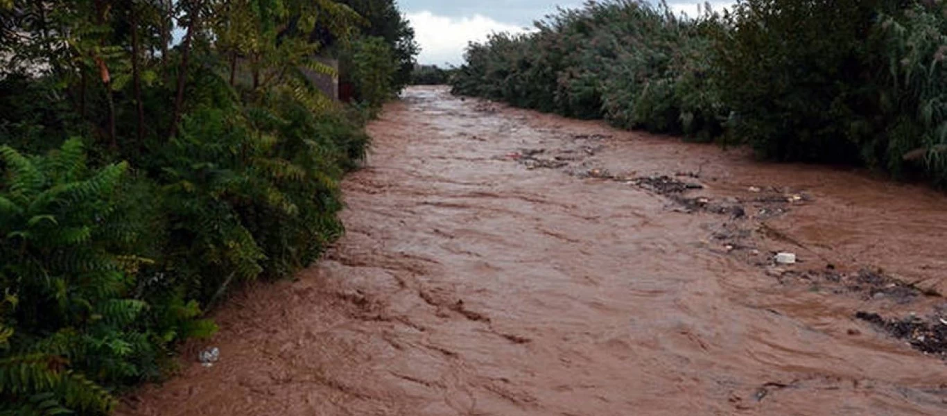 Κινδυνεύει να υπερχειλίσει ο ποταμός Πείρος - Σε επιφυλακή οι αρχές